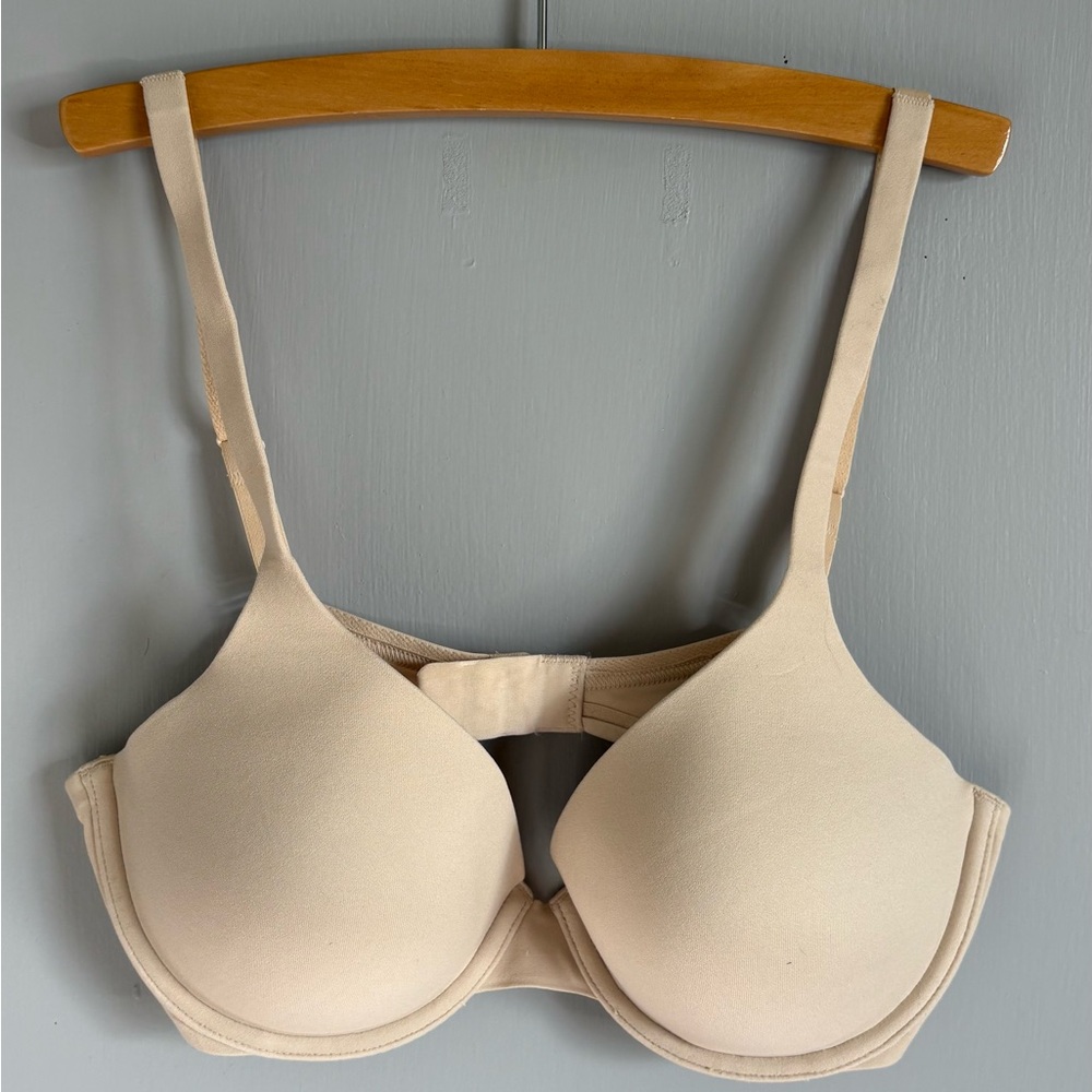 Victoria's Secret Cream Bra
